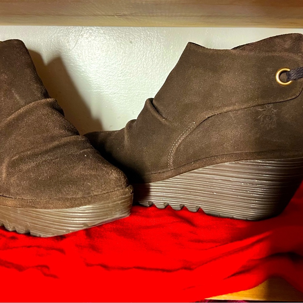 Fly London wedge bootie size 39 =8‎ chocolate brown